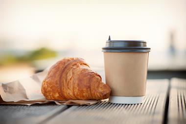 FT - coffee & bakery feature 21 lead croissant & cup
