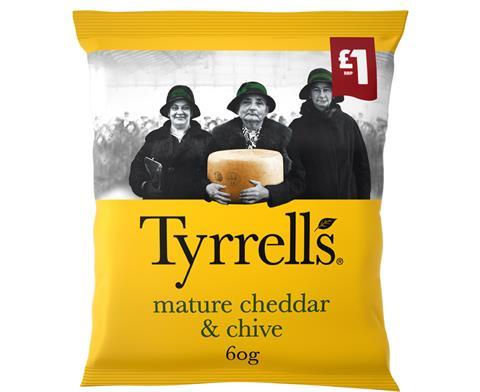 Tyrrells Mature Cheddar and Chive Crisps 60g PMP