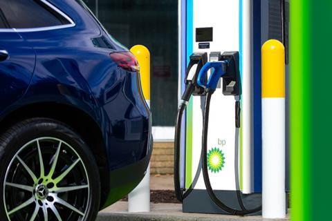 FT - BP & BMW Group and Daimler Mobility MercPulseV2Crop