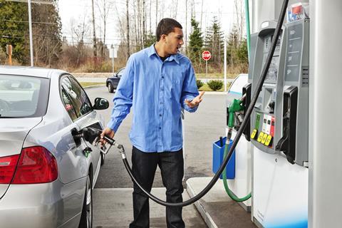 Fuelling-prices GettyImages-185240091