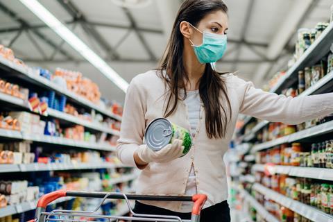 shopper in mask