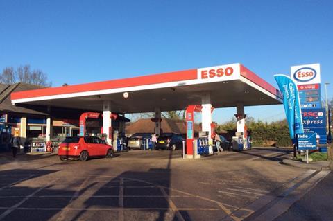 Fair Oak Express Esso signage