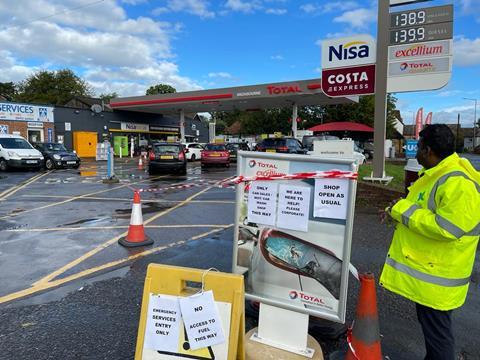 FT - Fuels crisis, Broxbourne SStn