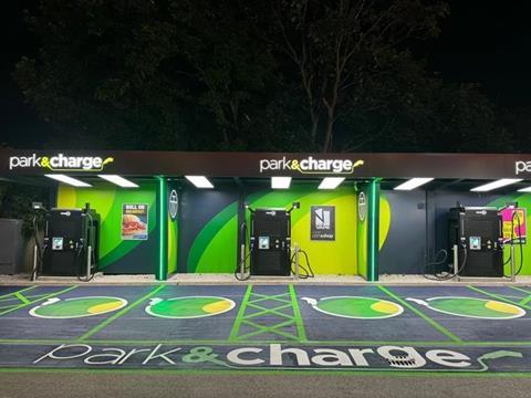 334328_pictwo_760668